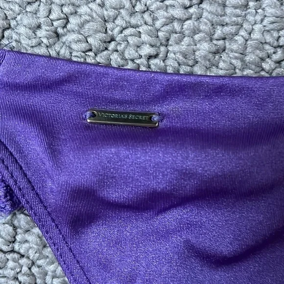 Victoria Secret bikini - Picture 7 of 8